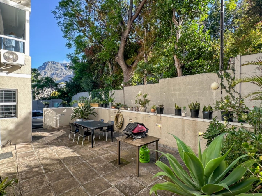 To Let 2 Bedroom Property for Rent in Tamboerskloof Western Cape